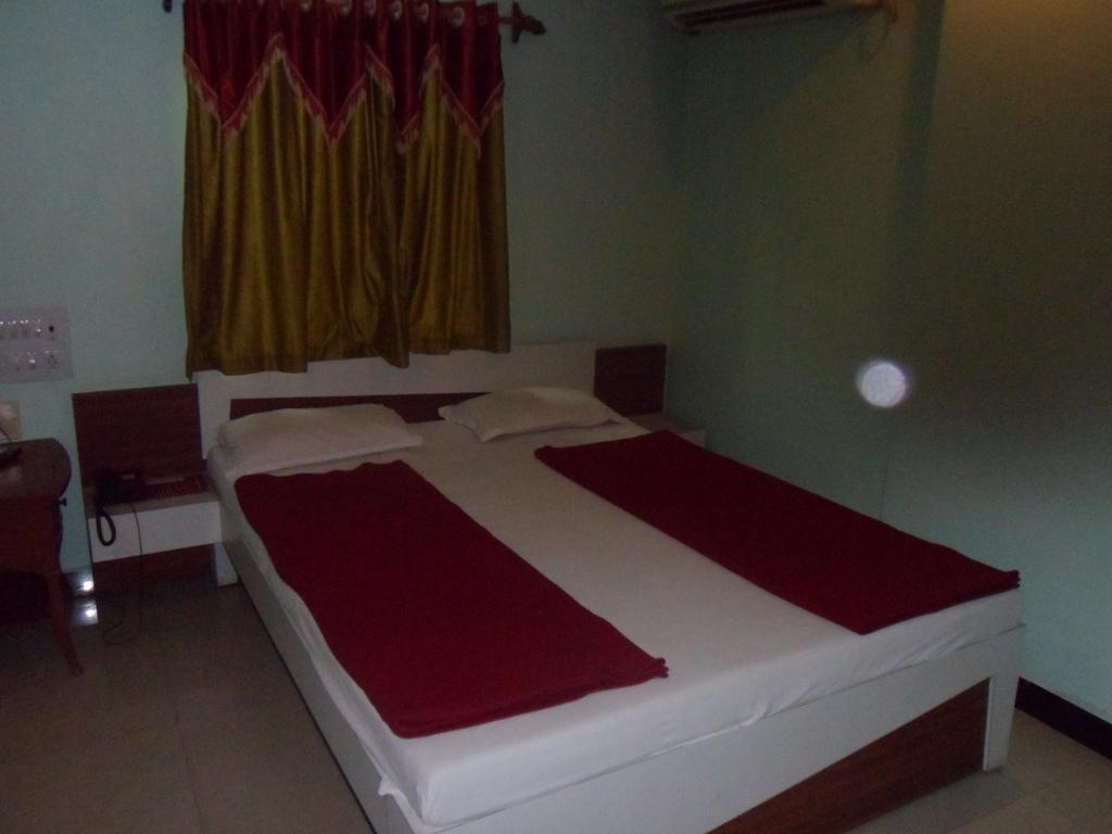 Hotel Shree Rudraksh Somnāth Extérieur photo